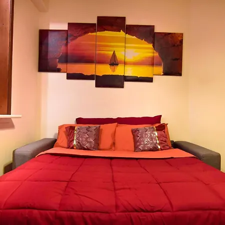 Pura Vida Apartment, Facing Garda Apartment