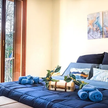 דירה Pura Vida Apartment, Facing Garda מנרבה דל גארדה